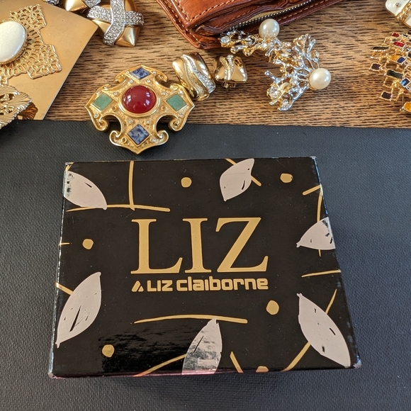 Liz Claiborne, Vintage, earring, brooch, set, original box, green crystal cut - Picture 6 of 6